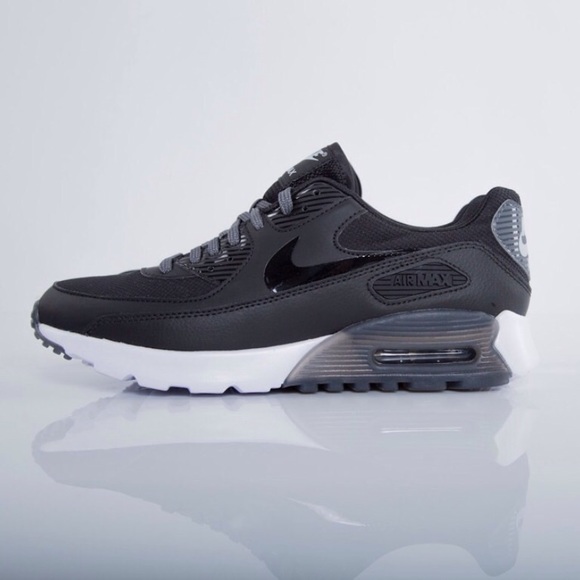 Nike Shoes - 👯 New Nike Air Max 90 Ultra Black/Grey Sz6 Women